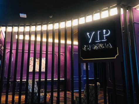 Robinsons Magnolia VIP Cinema, Robinsons Magnolia.